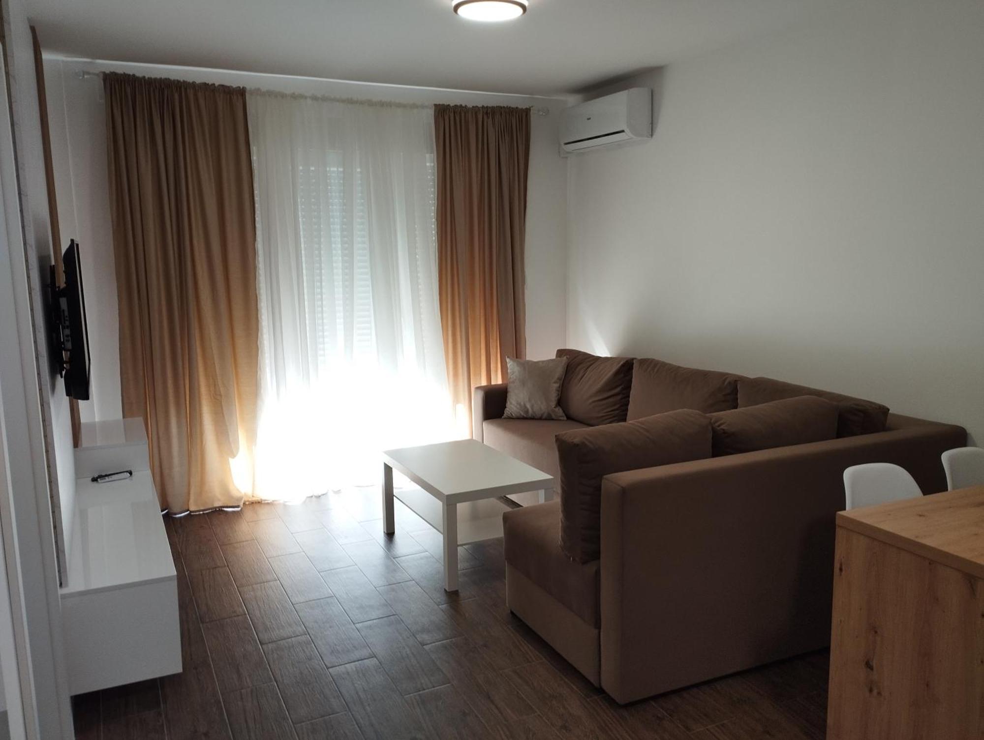 Apartment With Pool Veliko Gradište Exteriör bild
